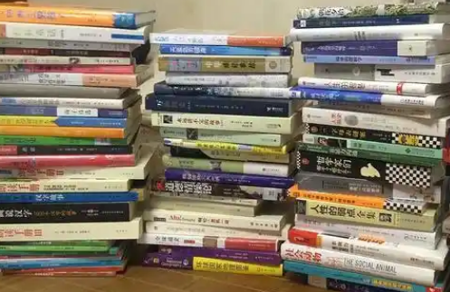 从历史起源到诗意生活:晒书的文化魅力解析